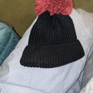 Quagga Black Beanie wBurgundy Pom Pom